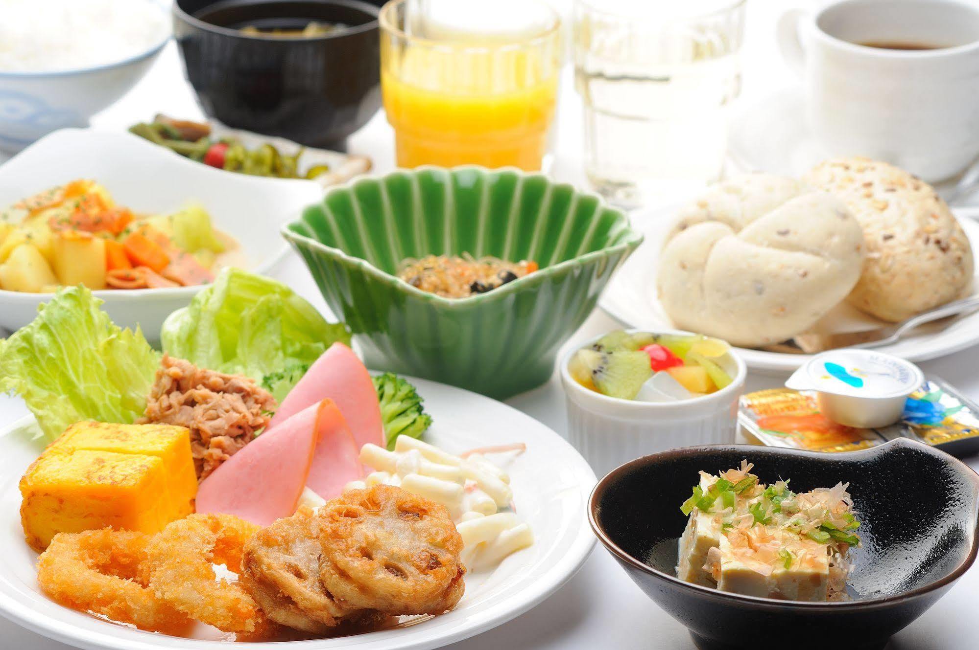 Hotel Route-Inn Court Chikuma-Koshoku מראה חיצוני תמונה